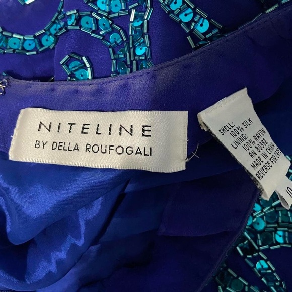 1970s Vintage Niteline by Della Roufogali Beautiful Rhinestone Silk Top - Picture 4 of 6